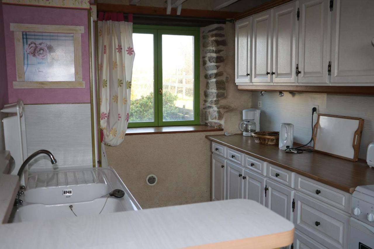 Les Gites Aux Volets Roses Landunvez Ngoại thất bức ảnh